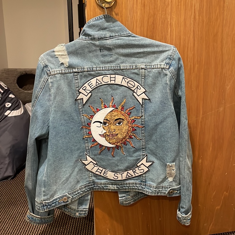 Fashionable Jean Jacket - Picture 2 of 2